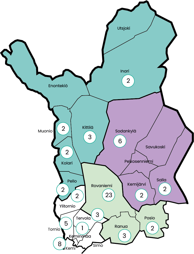 Lapin hyvinvointialueen kartta, jossa palvelualueet on eroteltu väreittäin. Kuntien kohdalla on merkitty koulututtejun ohjaajien määrä ko. kunnassa. Inari 2, Muonio 2, Kolari 2, Kittilä 3, Sodankylä 6, Pello 2, Ylitornio 2, Rovaniemi 23, Kemijärvi 2, Salla 2, Tornio 5, Tervola 3, Keminmaa 1, Kemi 8, Ranua 3 ja Posio 2.